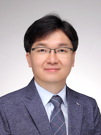 사진2. 김하윤 배재대 교수, 새마을지도자대회에서 행정안전부 장관상 수상